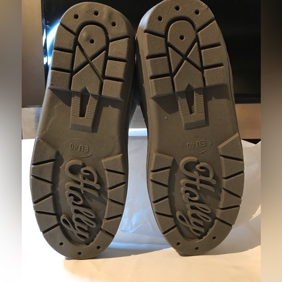 🌙 NWT ADORABLE GREY FUR LINED BOOTS WITH BOW BACKS SIZE 9 BY “HOLY” - Picture 3 of 11